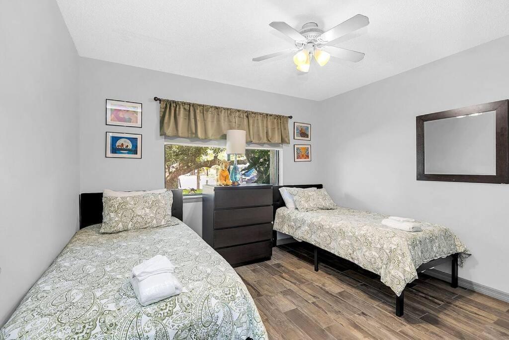 Tranquil Oasis 4br Pool Holiday home Orlando
