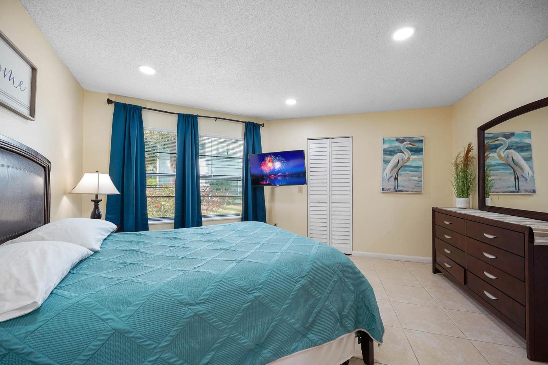 3608 Vacational 1st Floor Apartment *