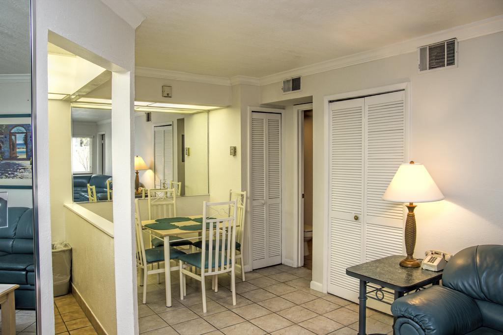 Aparthotel Club 3*