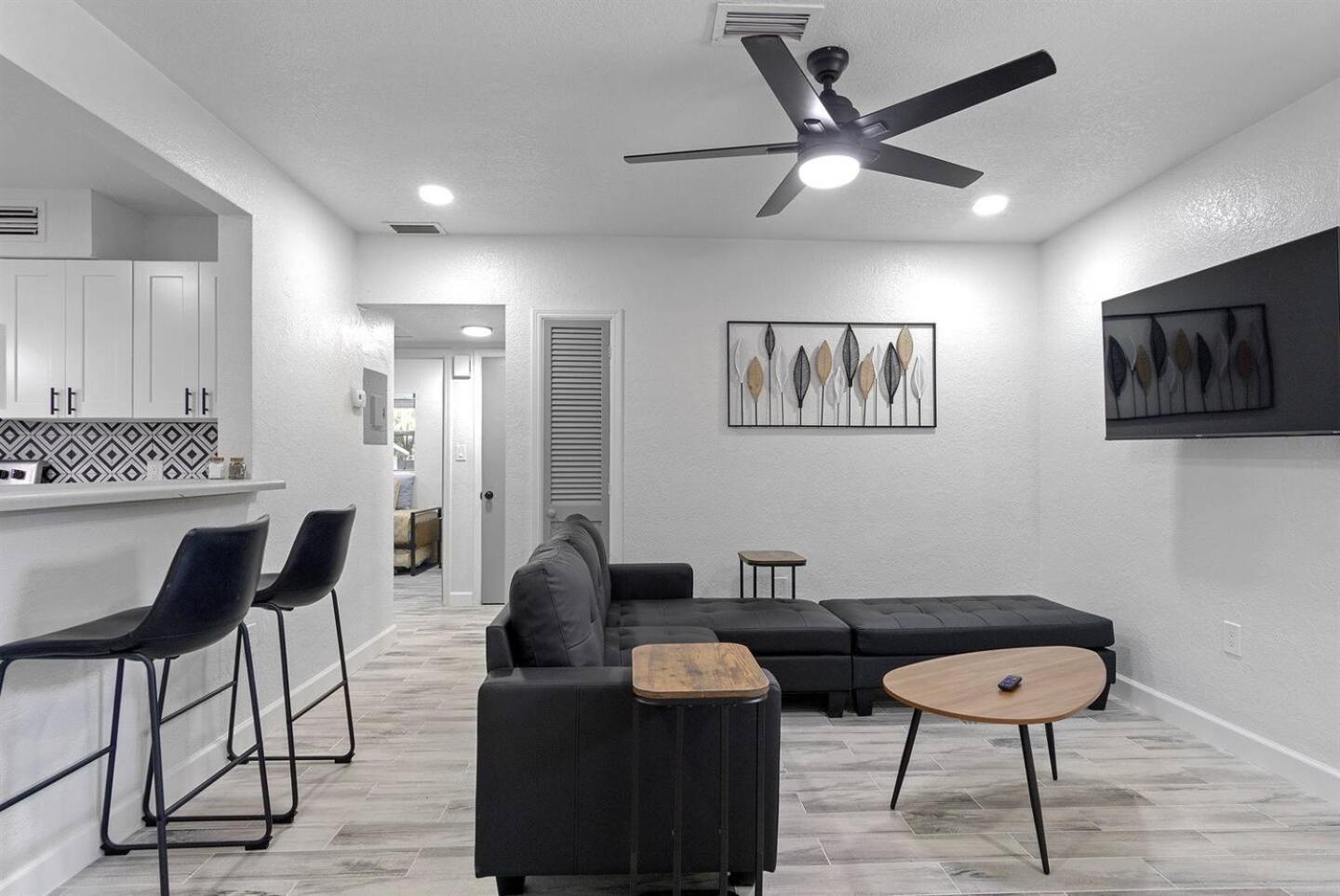 Private 3Br Unit Pet-Friendly Work Space! * Orlando