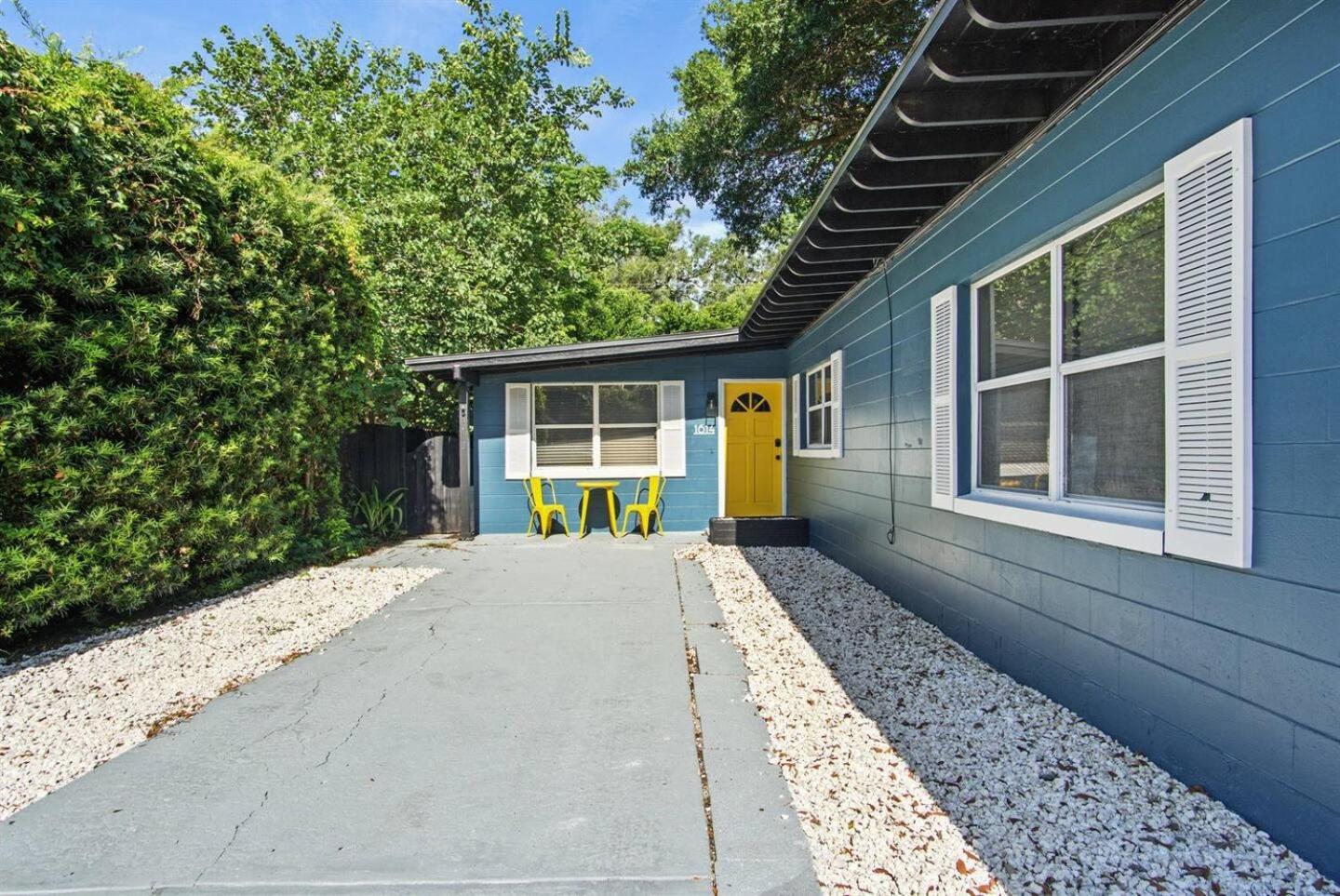 Private 3Br Unit Pet-Friendly Work Space! *