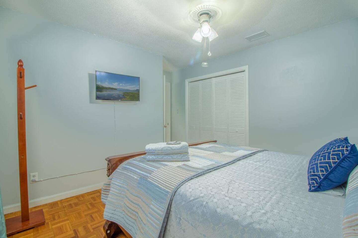 5Br Stay W Pool, Workspace & Fast Wi-Fi Holiday home Orlando