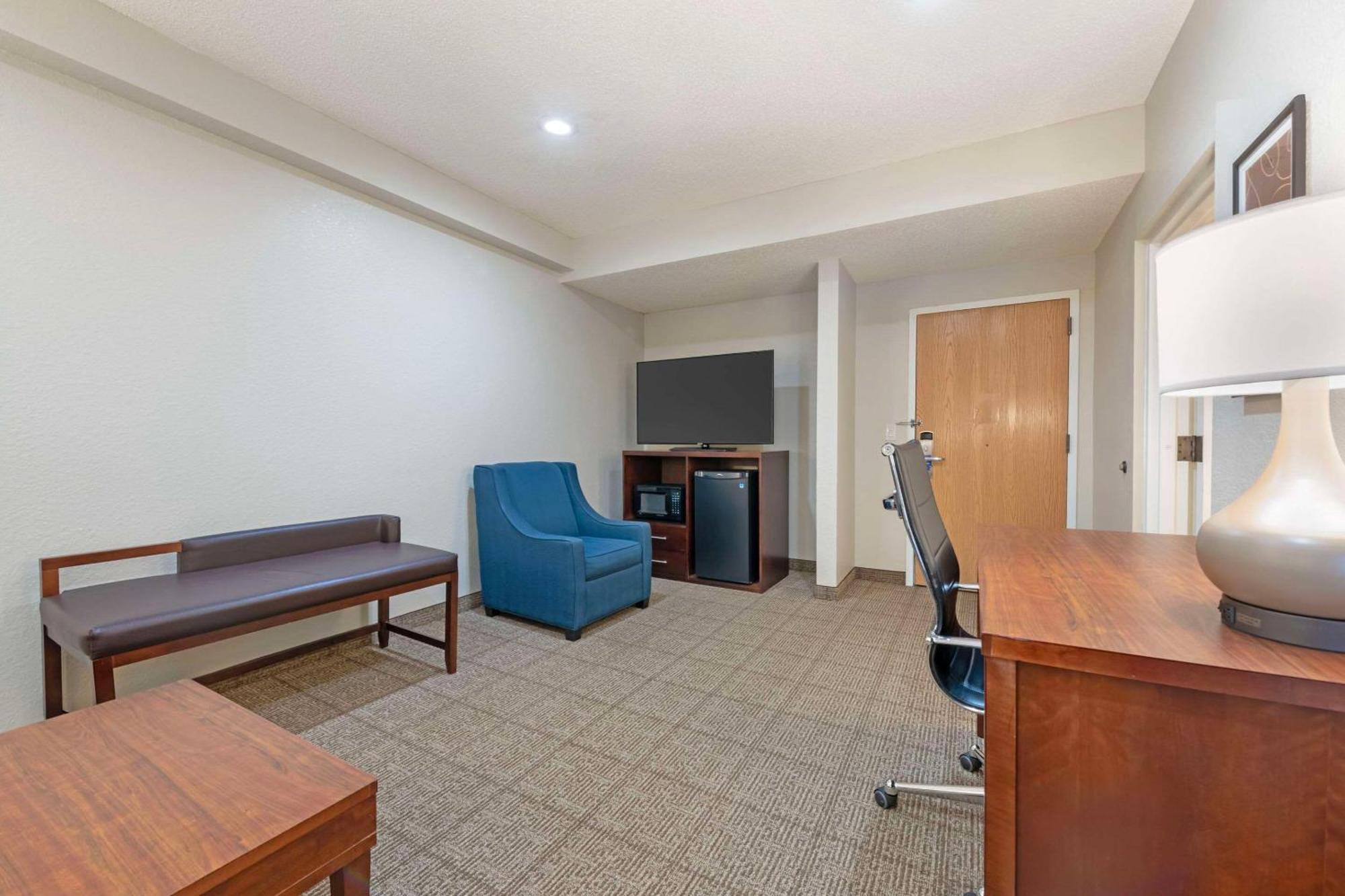 Hotel Comfort Downtown