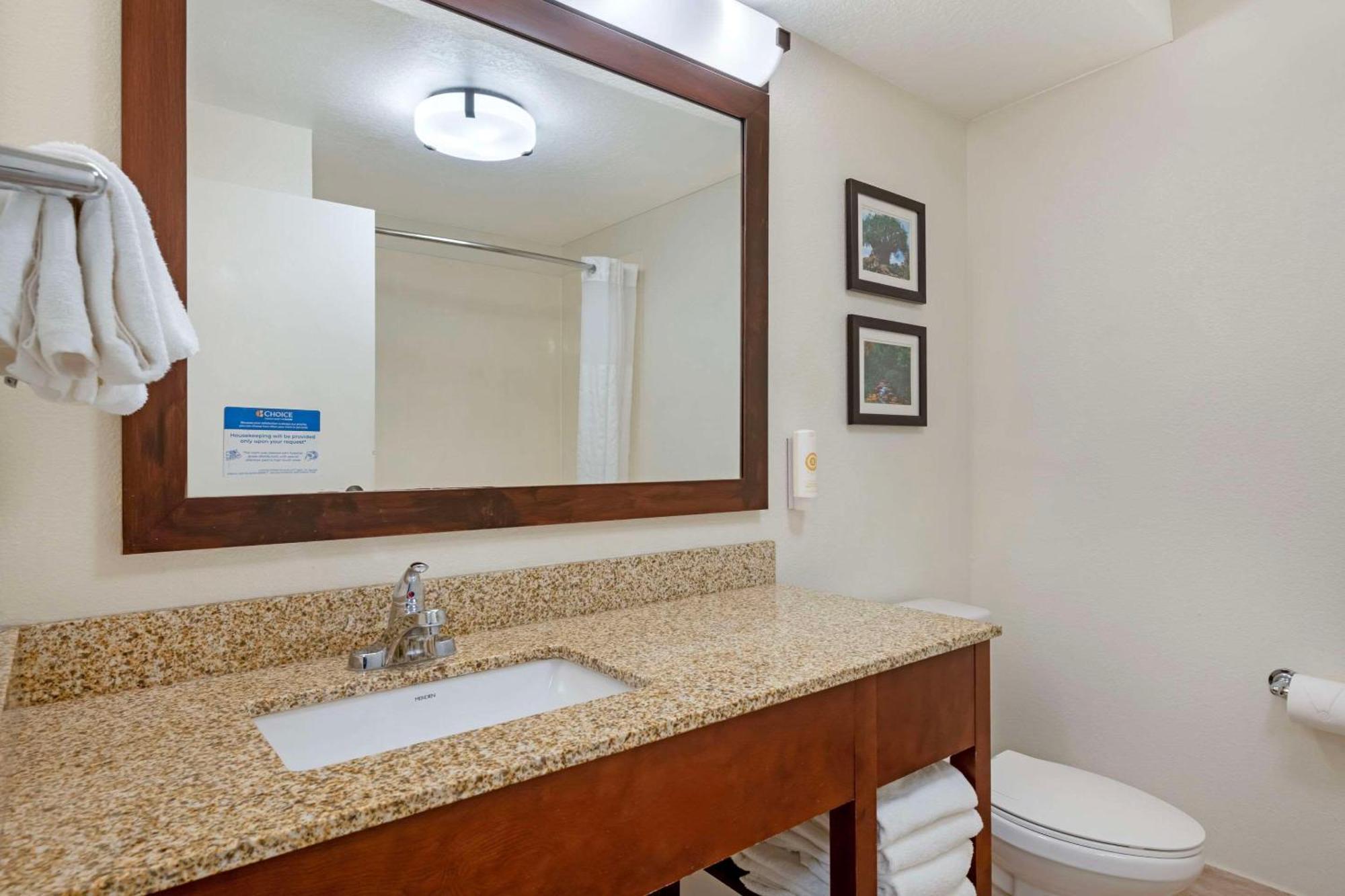 Comfort Downtown 3*