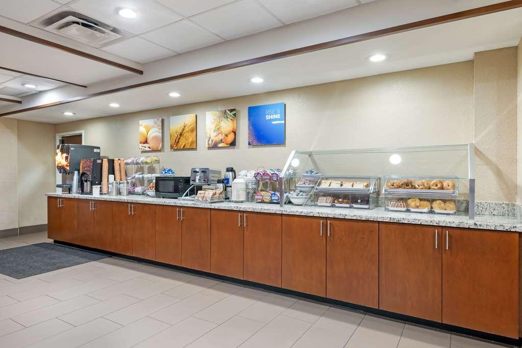 Comfort Downtown Hotel 3*