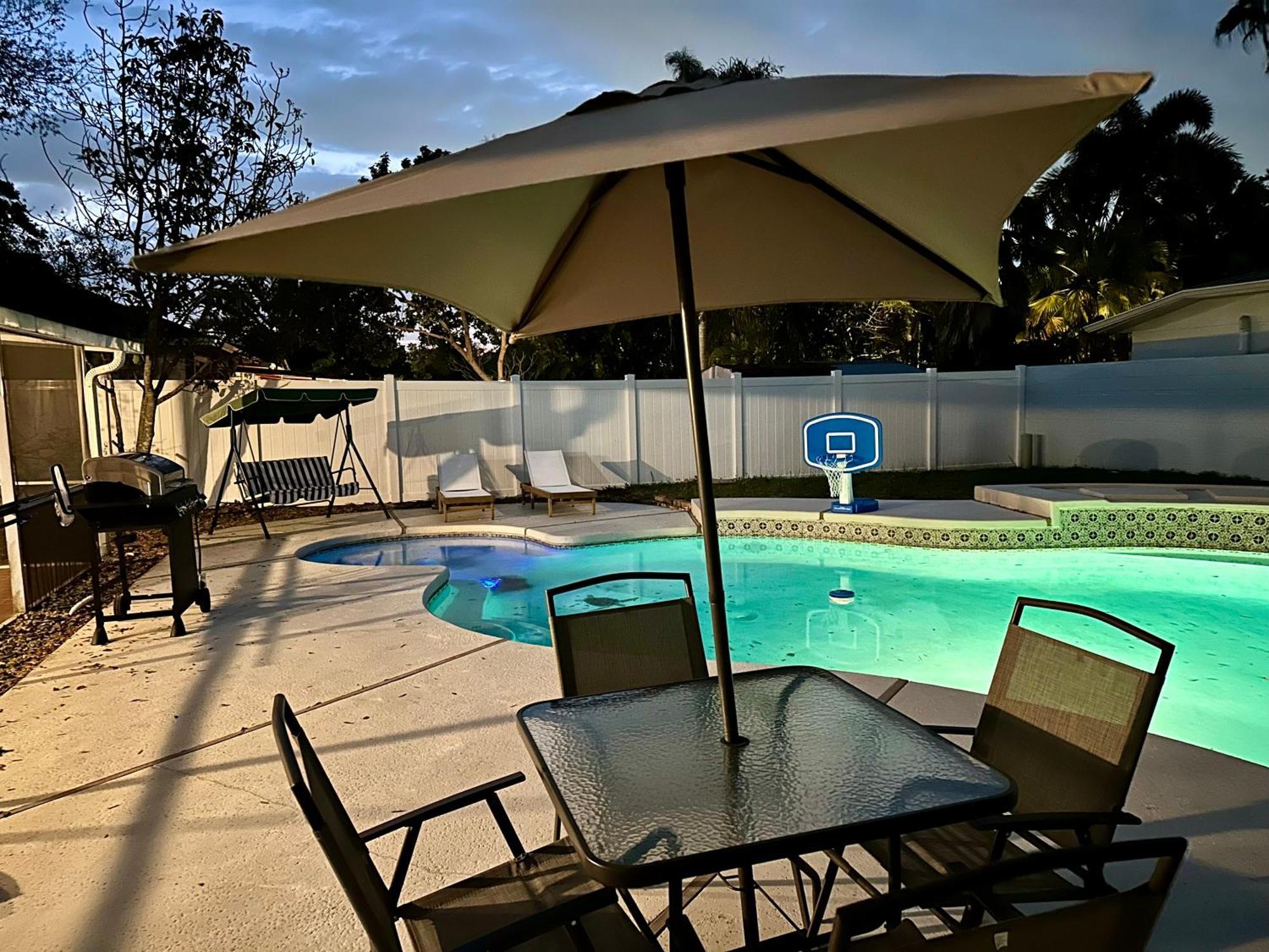 Luxe Retreat With Private Pool Orlando
