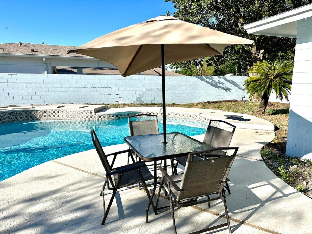 Luxe Retreat With Private Pool Holiday home Orlando