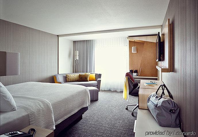Courtyard By Marriott Nona Hotel