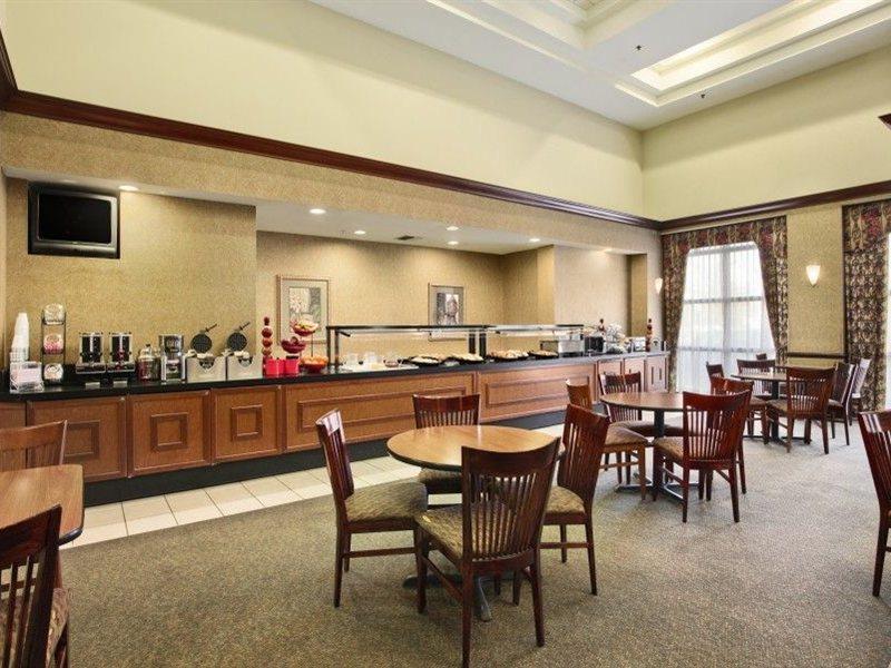 Ramada By Wyndham Airport- Free Airport Shuttle