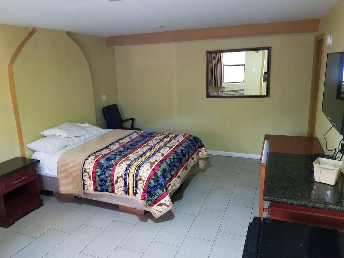 Budget Motel *