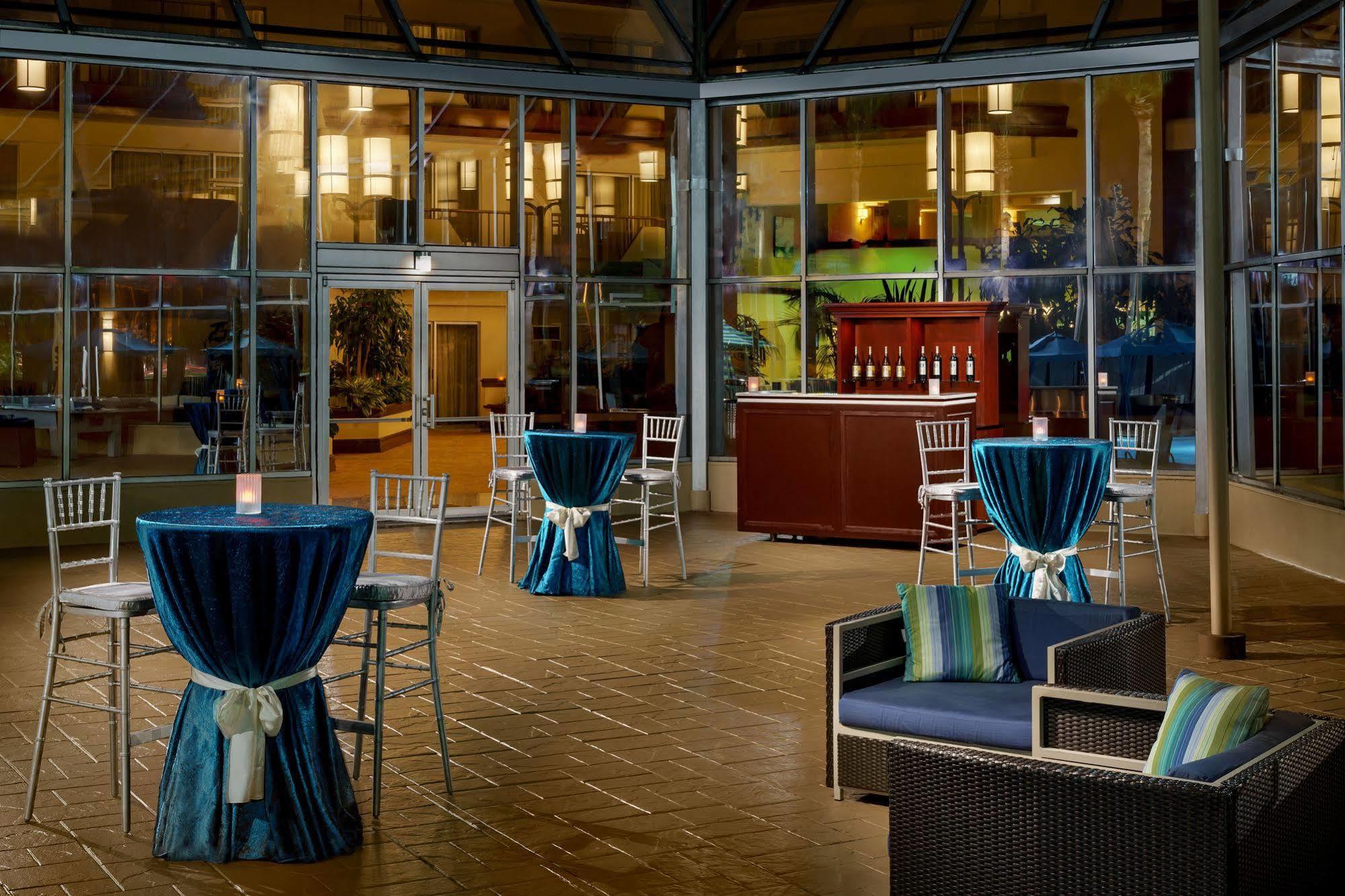 Doubletree By Hilton Airport Hotel