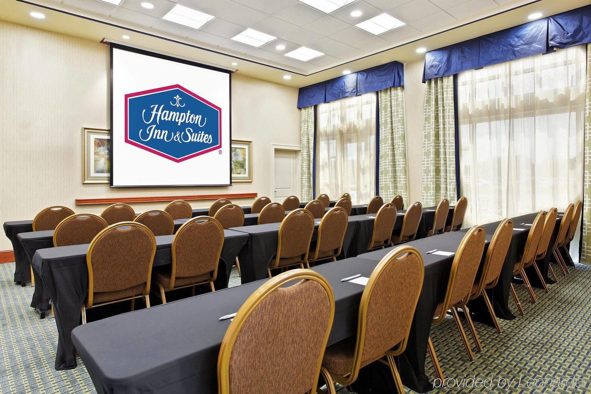 Hotel Hampton & Airport At Gateway Village Orlando