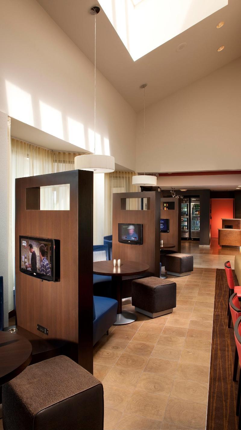 Hotel Courtyard By Marriott Airport Orlando