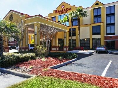 Hotel Ramada By Wyndham Airport- Free Airport Shuttle 3*