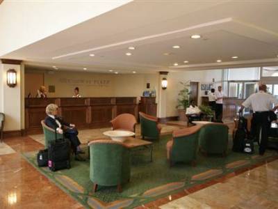 Hotel Doubletree By Hilton Airport 3*