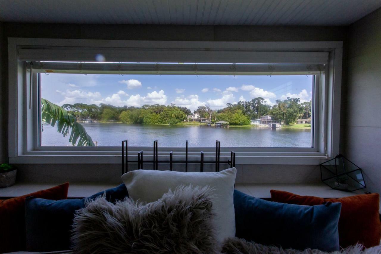 Holiday home Lakefront Tiny *