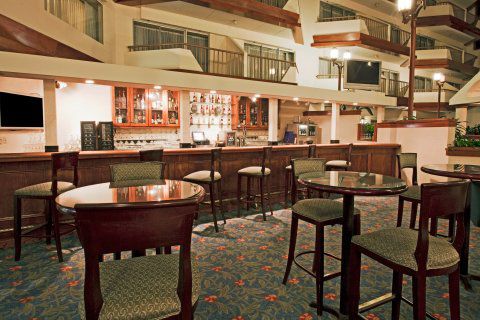 Doubletree By Hilton Airport Hotel