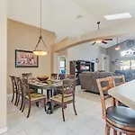 Two Master Bedrooms Pool Home Private Yard