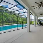 Spacious And Modern 8 Bedroom 5 Bathroom Villa