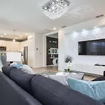 Sonoma - 6 Bedroom Pool Home- 1860Sn
