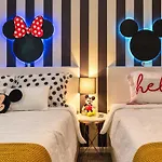 Modern Condo With Themed Bedroom Near Disney
