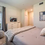 Modern Condo With Themed Bedroom Near Disney