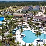 Modern Villa Wprivate Pool&Spa, Free Water Park