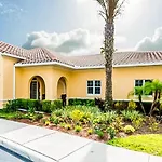 Oakwater Getaways