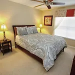 Lovely 4 Bedroom 3 Bath Town Home With Private Pool
