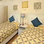 Villa Tourmaline - 1010 Tourmaline By Fairytale Vr