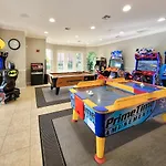 3Br 2Bath Condo Balcony 5Min Conv Center 1410Ft