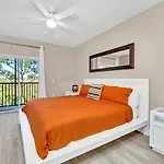 Bright & Modern 2Br Condo With Pool & Hot Tub, Near Disney!