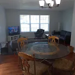 Renovated Pool Home With Game Room, Just 8 Miles To Disney And Universal!!!