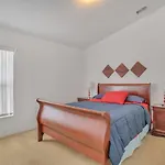 Beautiful Family Vacation Home With Private Pool, Close To Disney! Home