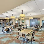 1Br With 2 Queens Hotel - Shared Pool And Hot Tub, Near Disney & Universal!