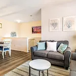 Oakwater Resort 2805