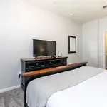 2Nd Floor Vista Cay Condo W Private Balcony