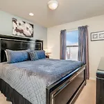 5-Bedroom Home With Private Pool -15 Mins From Disney-