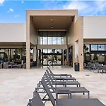 Beautiful Townhome Magic Village 1,5 Mile To Dis