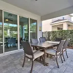 Luxurious 6 Bedroom Villa With Private Pool & Spa