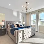 6 Bedrooms - 6 Bathrooms - Encore 7767 Wd