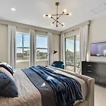 6 Bedrooms - 6 Bathrooms - Encore 7767 Wd
