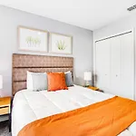 Modern Retreat At Regal Oaks Resort