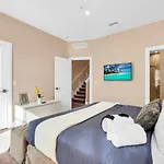 Luxury Villa Less Than A Mile From Disneyworld -Bonus Elevator-