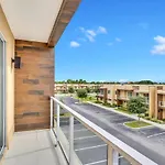 Luxury Villa Less Than A Mile From Disneyworld -Bonus Elevator-