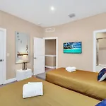 Luxury Villa Less Than A Mile From Disneyworld -Bonus Elevator-