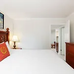 Gorgeous Condo Near Disney