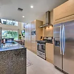 Upscale Townhome Close To Walt Disney World!