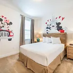 350-360 Large Family Home By Disney