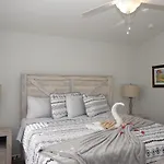 7678 Jedi Farmhouse